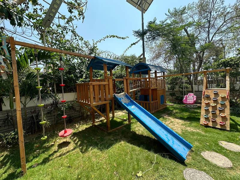 WOODEN TREE HOUSE FOR SALE 3