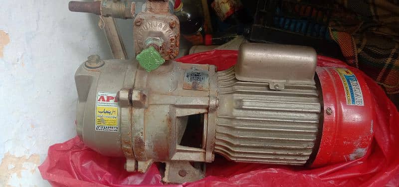 Water pump for sale 1.5 hours power 1