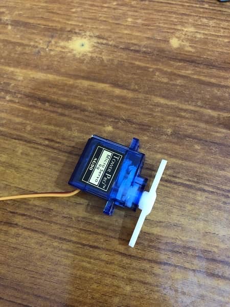 Electronics Project :  Controlling motor dirction using Arduino 3