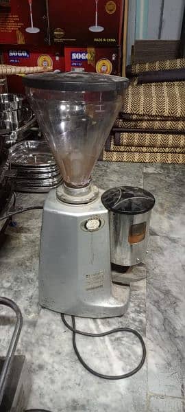 Coffee beans grinder 1