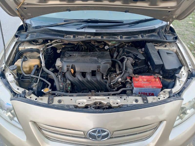 Toyota Corolla GLI 2010 almost 70% genuine outclass condition 4