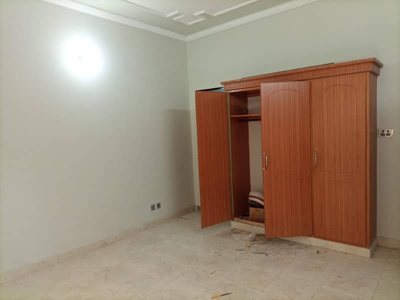 7 Marla Double Unit House 5 Bed Room With Attached Bath, Drawing Dining, Kitchen, T. V Lounge, Servant Quarter 13