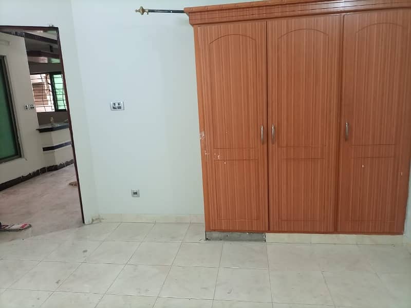 7 Marla Double Unit House 5 Bed Room With Attached Bath, Drawing Dining, Kitchen, T. V Lounge, Servant Quarter 19