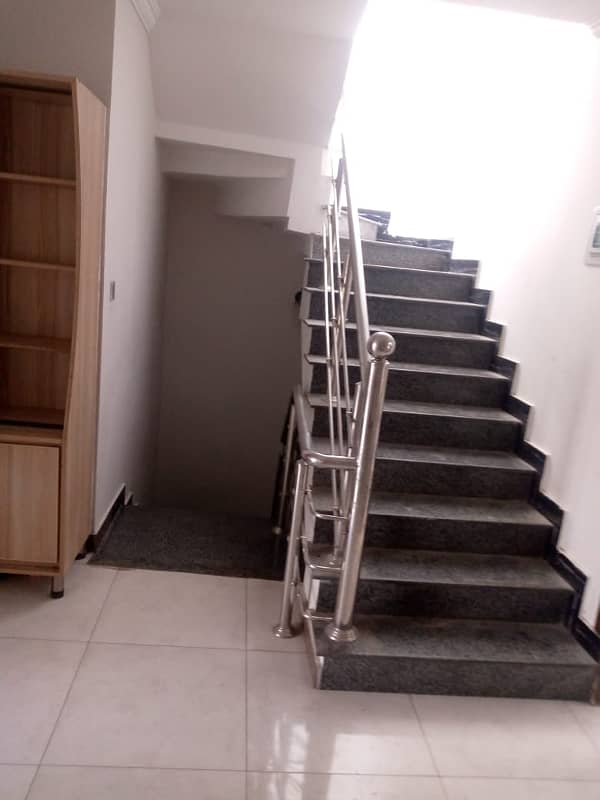 Brand New 5 Marla Double Unit House,3 Bed Room With Attached Bath, Drawing Dinning, Kitchen, T. V Lounge, Servant Quater 11