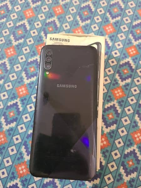 Samsung Galaxy A30s 4 /64 Pta approved with box 1