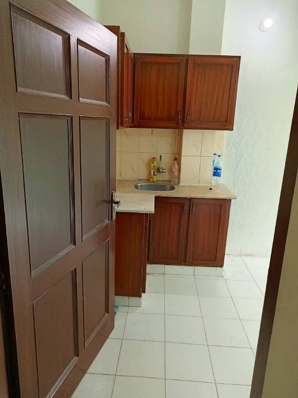 Beautiful Flat For Sale In G15 1