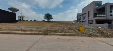 10 Marla, Top Heighted Location, Back To Main Expressway, Possession And Utilities Paid 0