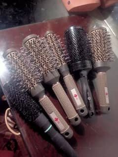 hair below dray brushs