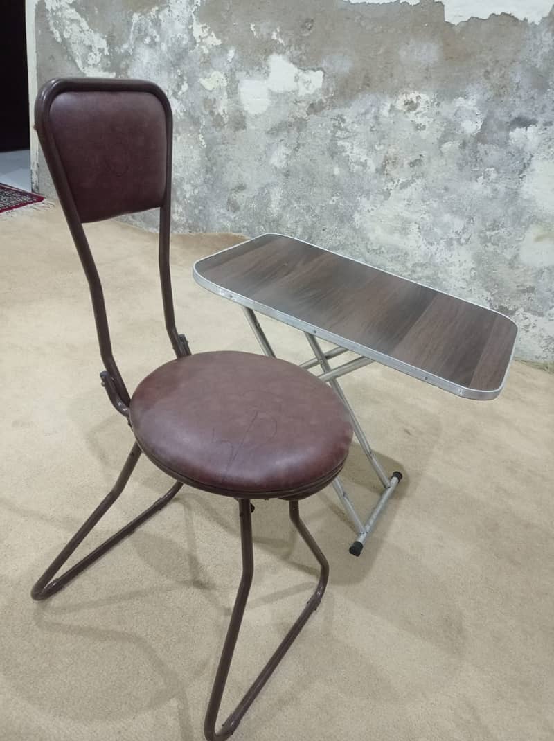 Foldable Laptop Table with Chair 0