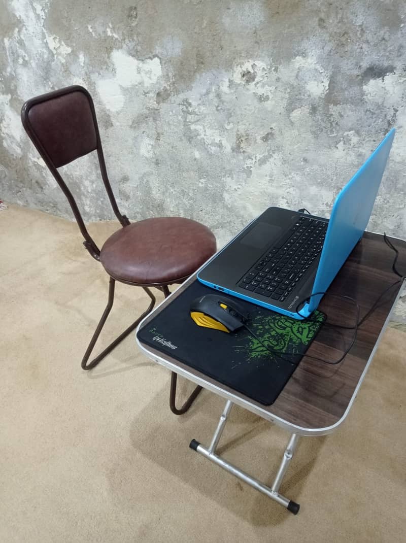 Foldable Laptop Table with Chair 3