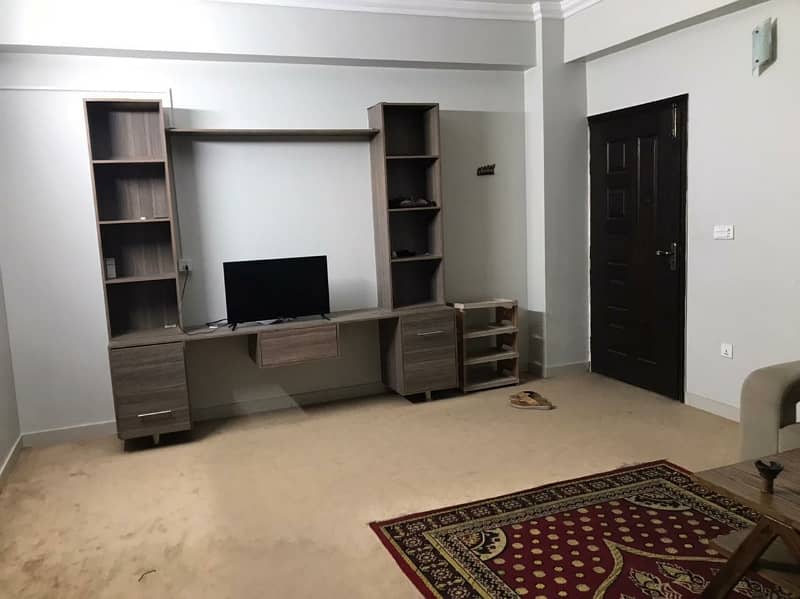 furnish flat for rent available in G15 2