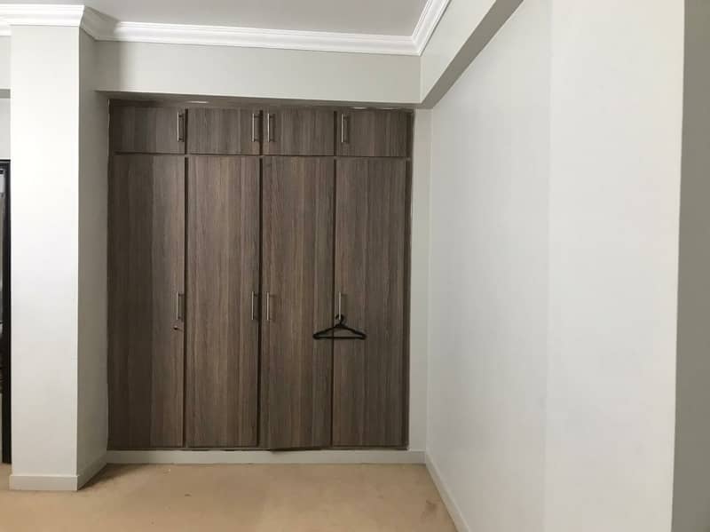 furnish flat for rent available in G15 3