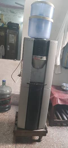 Water dispenser