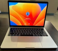 Macbook Pro 2018  display 13 , 8GB/512 0