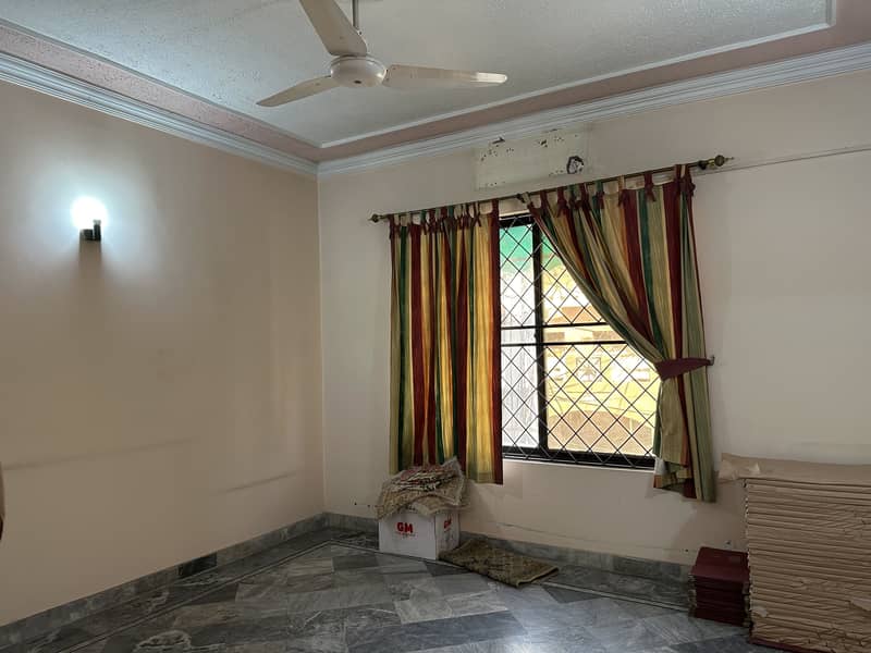 12 Marla House In Stunning Johar Town Phase 1 - Block G1 Is Available For Sale 4