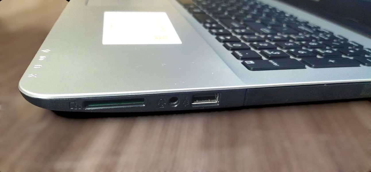 ASUS X555 - Slim & Light Weight Laptop 1