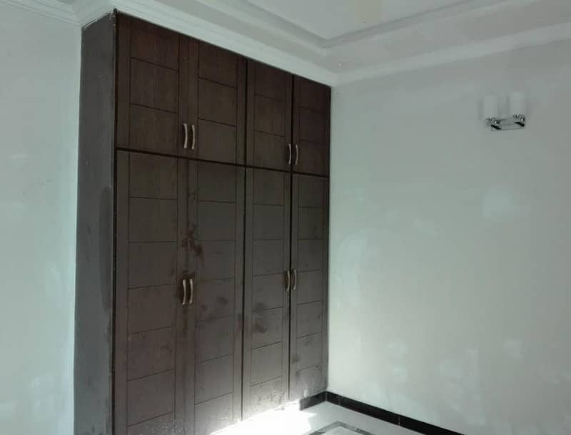 7 Marla Upper portion available for rent in G-13 3