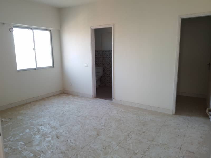 1350 Sqft Flat 3 Bed DD For Sale 4