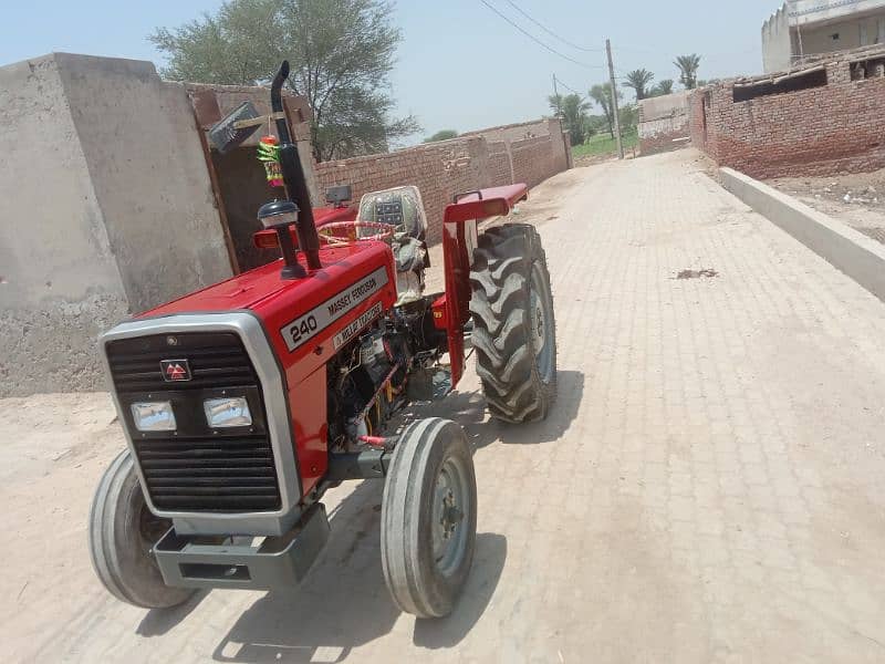 tractor MF 240 model 2021 03126549656 1