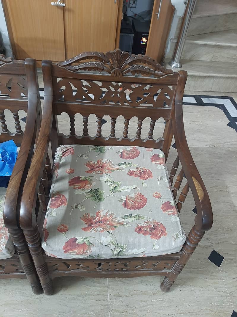 4 Seater Chinese Sofa for sale (2+1+1) 3