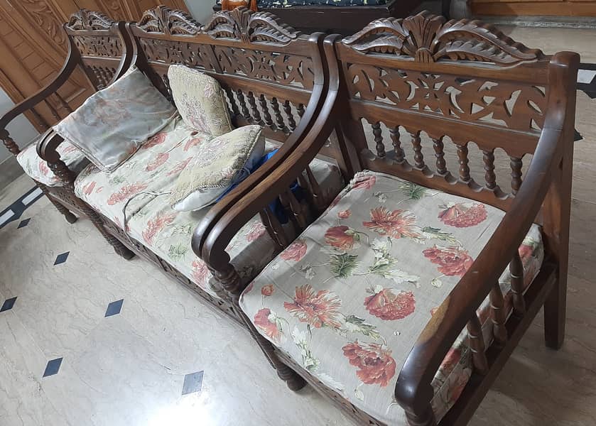 4 Seater Chinese Sofa for sale (2+1+1) 4