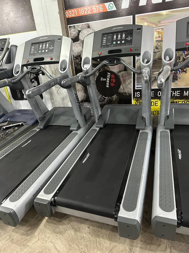 LIFE FITNESS USA BRAND COMMERCIAL TREADMILL FOR SALE AT WHOLSALE RATE 19