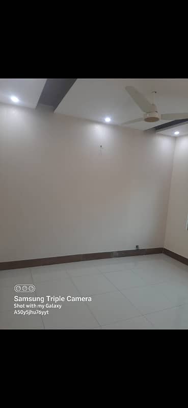 5 marla upper portion available for rent in pak arab housing scheme Main farozpur road Lahore 11