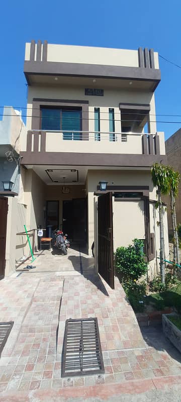 3.5 MARLA DOUBLE STORY HOUSE FOR SALE IN EDEN BOULEVARD HOUSING SOCIETY COLLEGE ROAD LAHORE 1