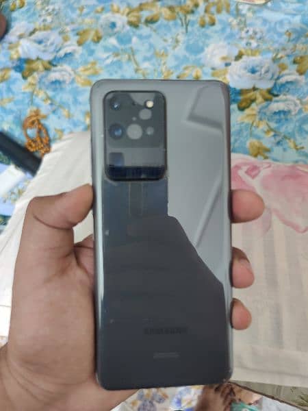 Samsung S20 ultra Dot 3