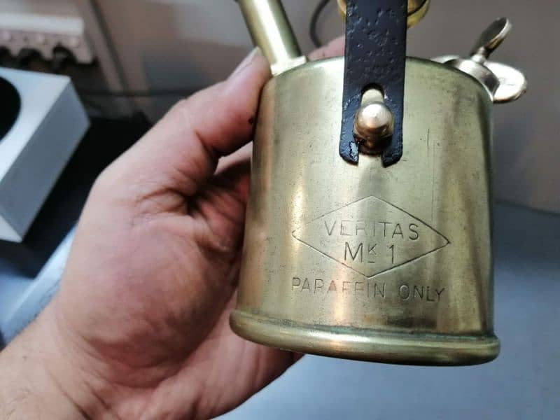 Blowtorch Vintage welding in Brass metal 1