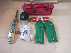 Cricket Kit for sale. Suitable for kids age 8-14 year