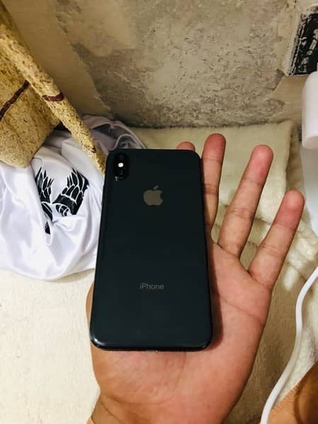 I phone x 256gb 10by10 what’s app 03190109043 1