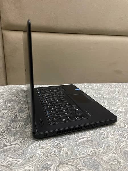 Dell Latitude E5440 1