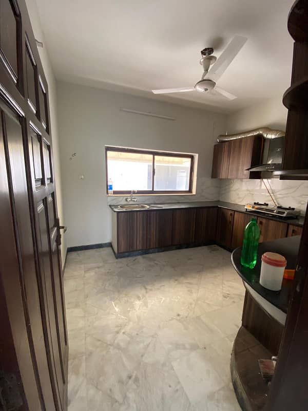 14 Marla Upper Portion Available. For Rent in G-15 Islamabad. 5