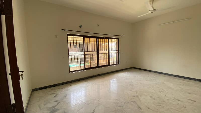 14 Marla Upper Portion Available. For Rent in G-15 Islamabad. 9