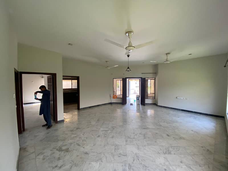 14 Marla Upper Portion Available. For Rent in G-15 Islamabad. 12