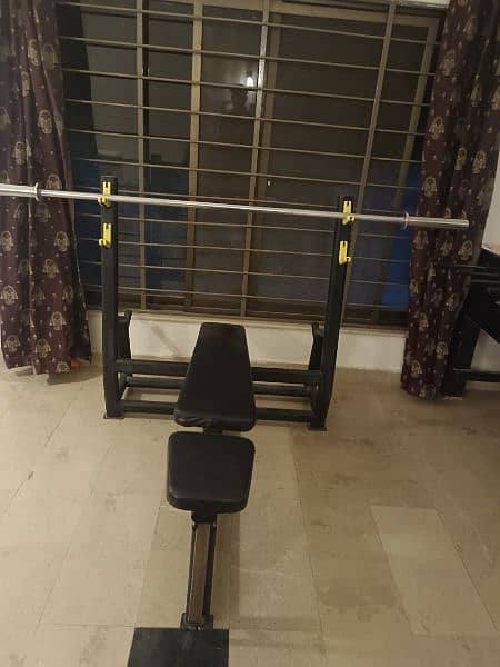 imported universal bench with shoulder stand and 6.5  feet rod 3