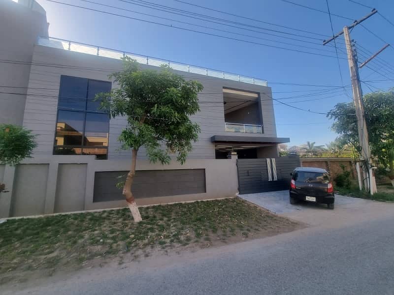 Brand New Comer Ultra Moderns Bungalow Available For Sale 0