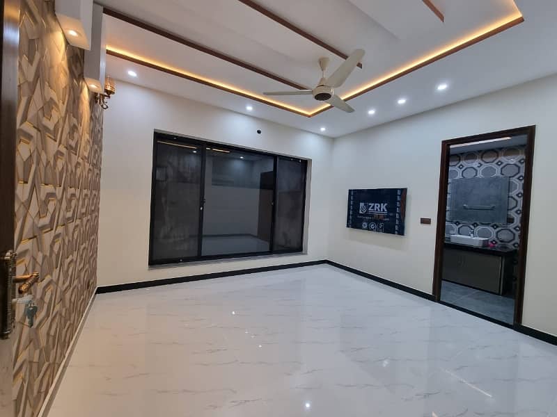 Spanish Brand New Bungalow Available For Sale Nearby Wapda Town 15