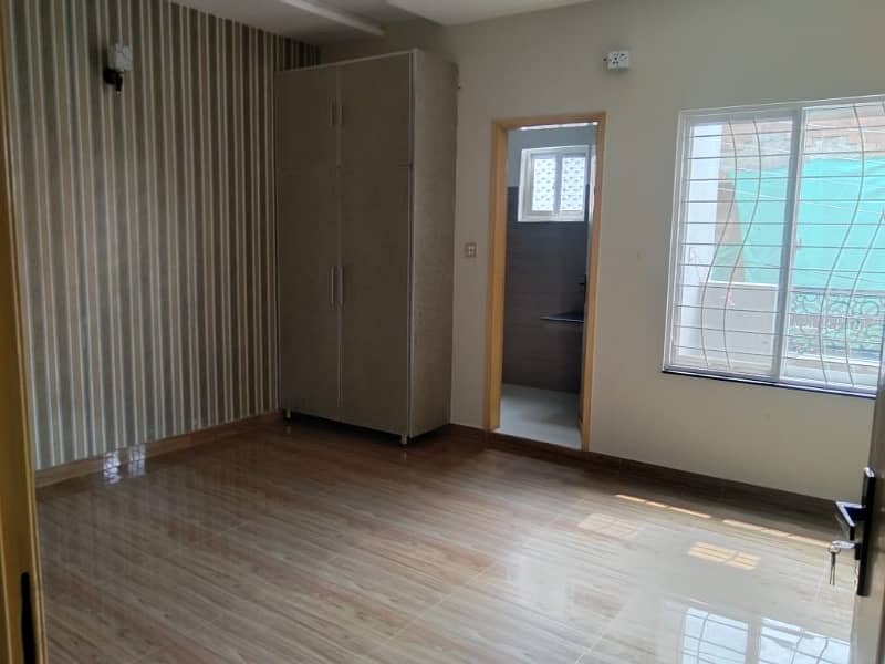5 Marla Like New For Sale Nearby Mian Canal Road 9