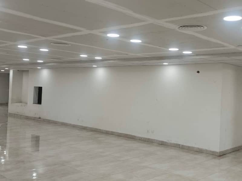 Commercial State Of Art Building Avaibale For Rent. 28