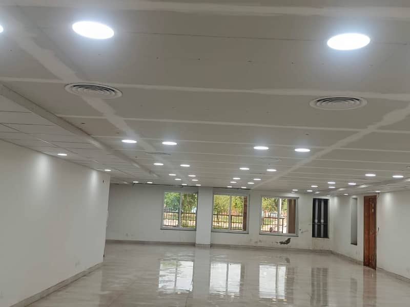 Commercial State Of Art Building Avaibale For Rent. 37