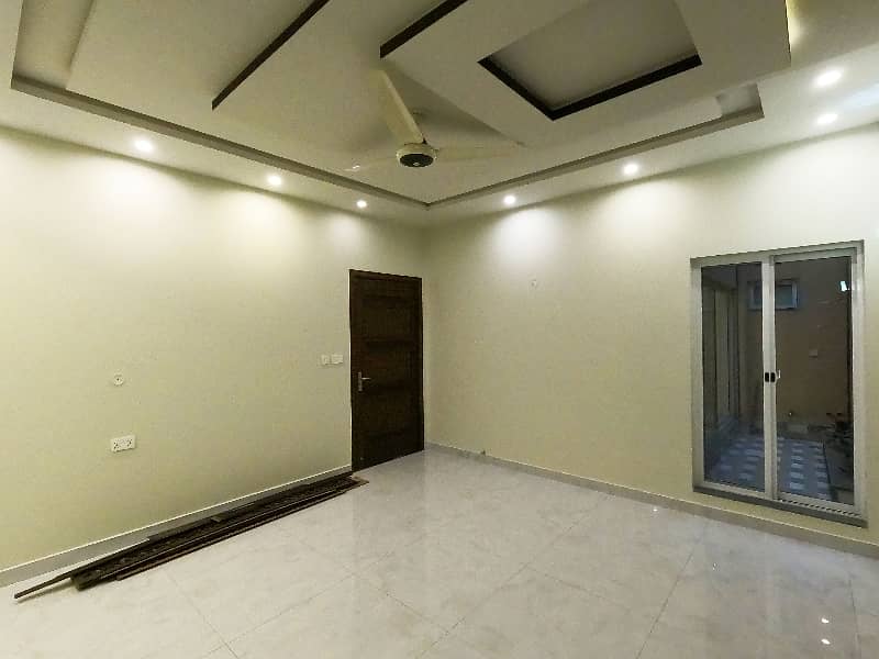 House For Sale In Lahore 18