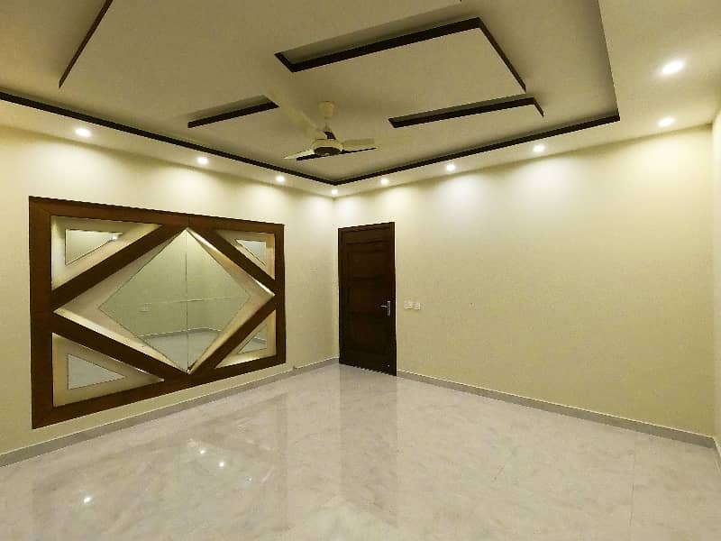 House For Sale In Lahore 42