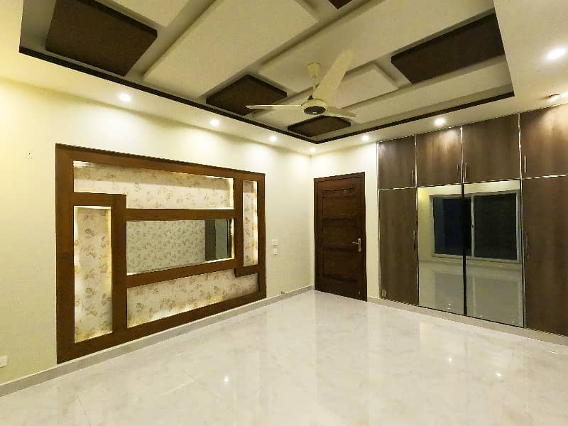 House For Sale In Lahore 45