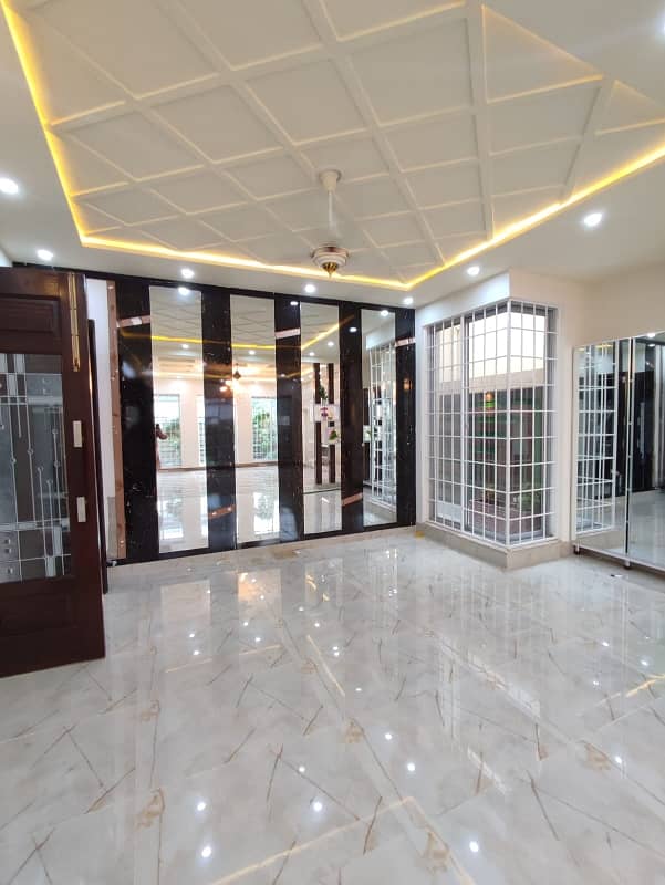 Kanal Bungalow Available For Software House Nearby Emporium Mall 13
