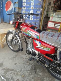 Honda 125 for sell fresh condition 03280166876 0