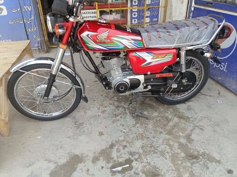 Honda 125 for sell fresh condition 03280166876 3