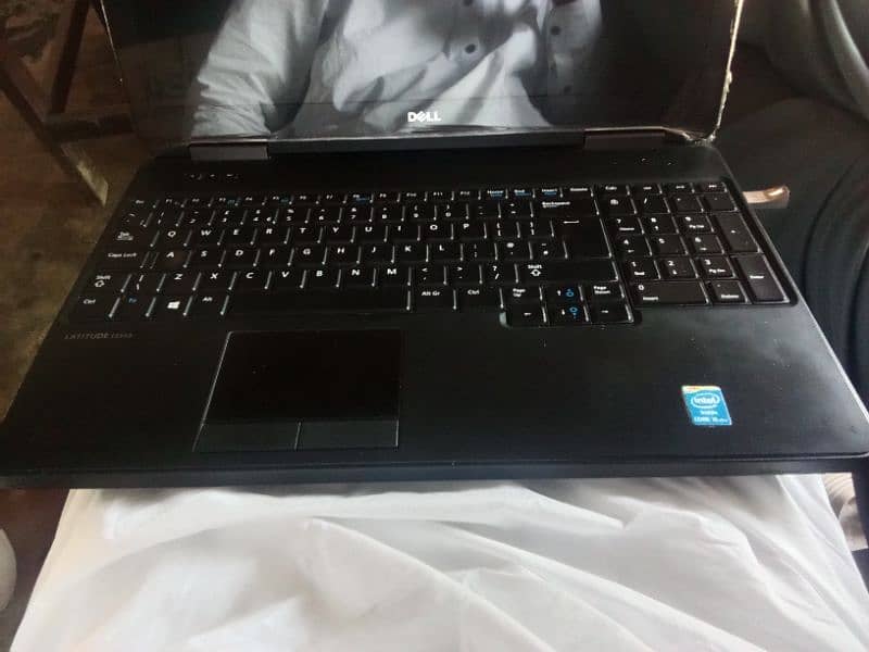 DELL 8GM 256storage new Laptop all okay condition 3