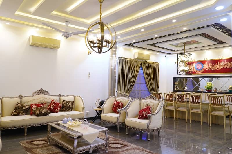 1 Kanal vip luxury house available for sale in Ayesha Block Abdullah Garden Canal Road fsd 4